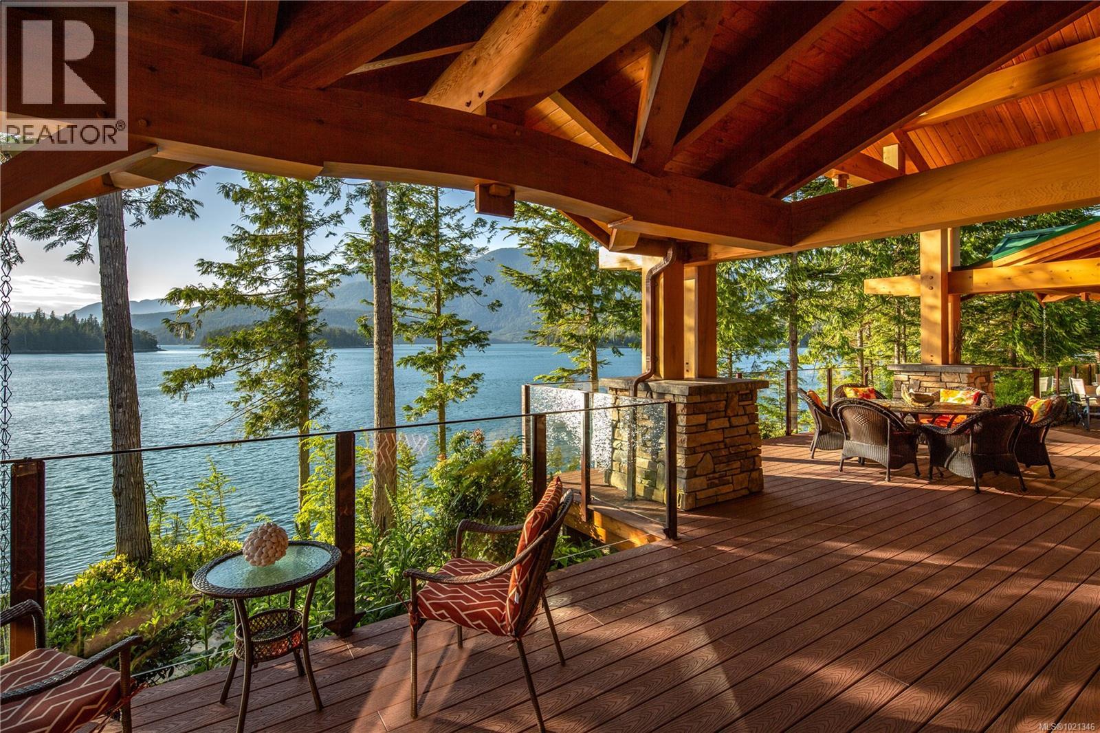 1 Stuart Island, Stuart Island