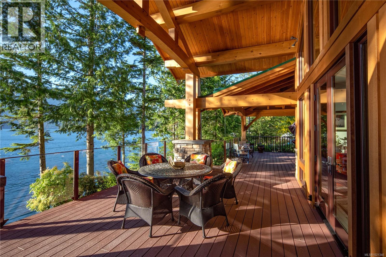 1 Stuart Island, Stuart Island