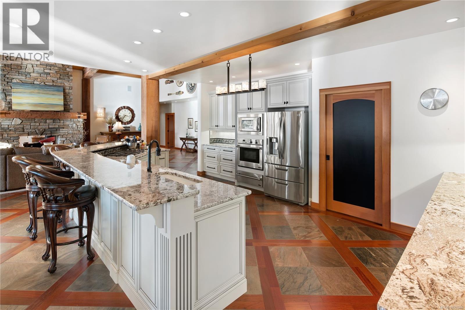 1 Stuart Island, Stuart Island