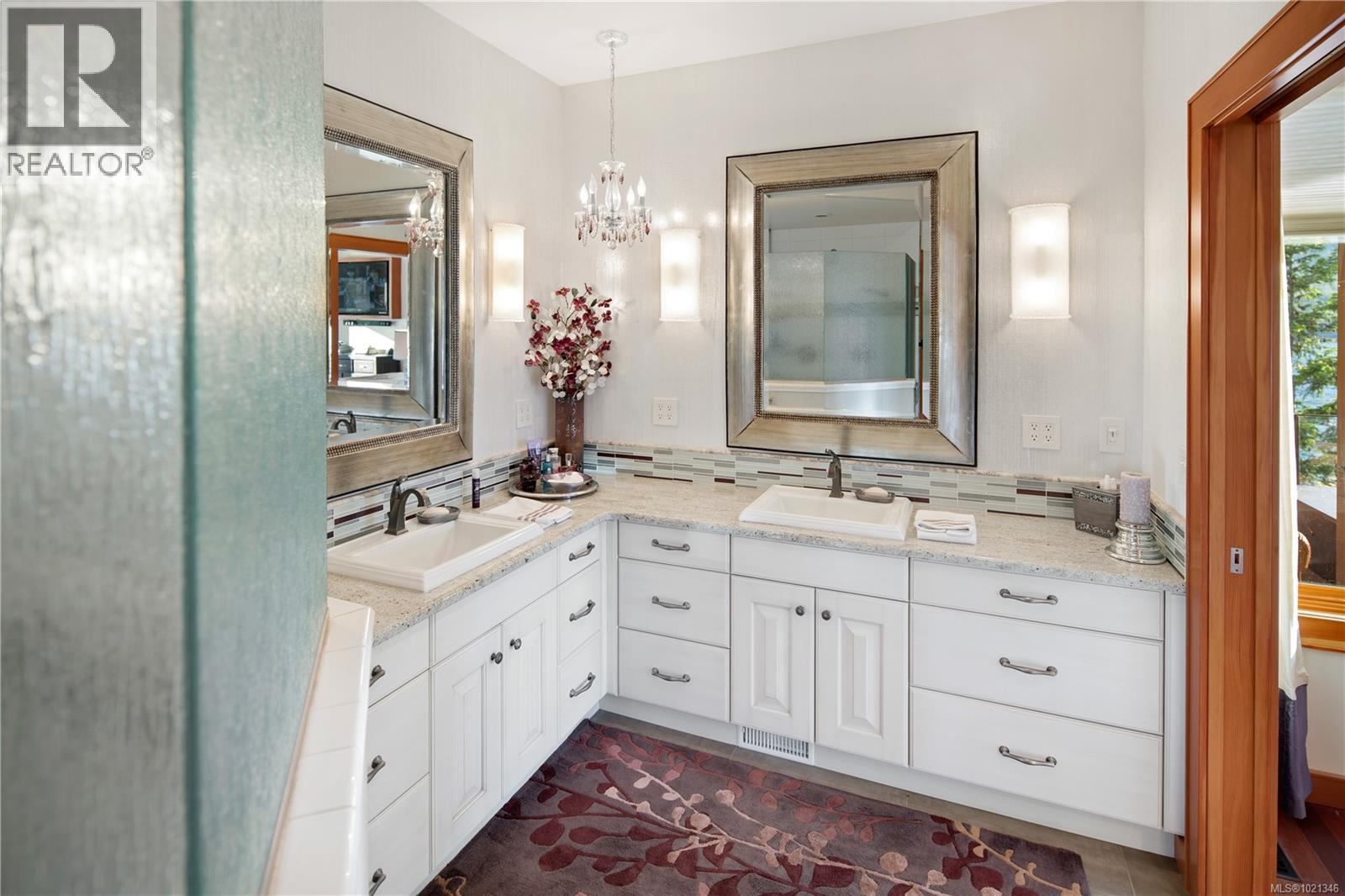 1 Stuart Island, Stuart Island