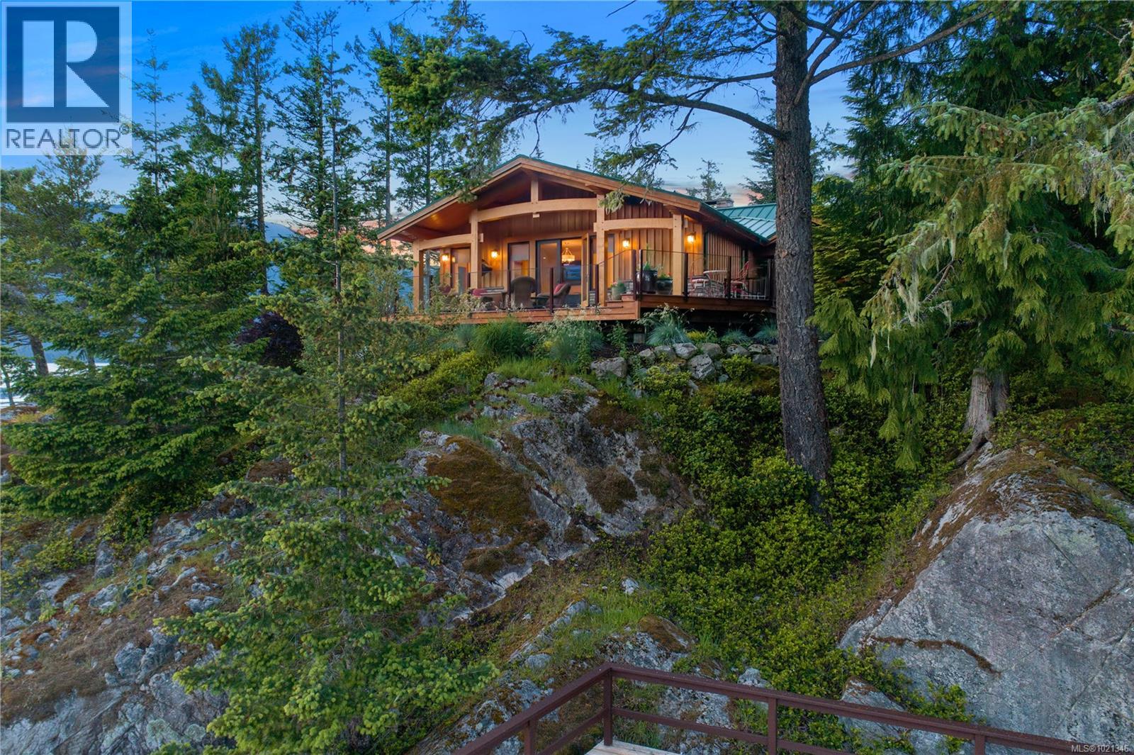 1 Stuart Island, Stuart Island