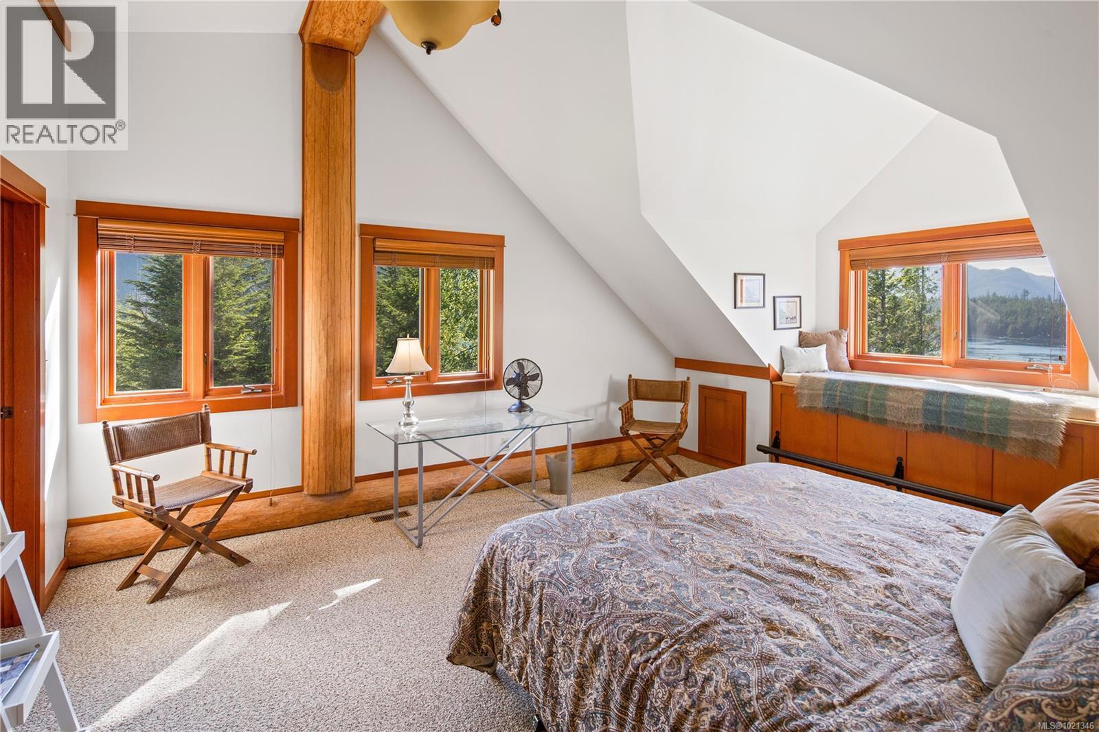 1 Stuart Island, Stuart Island