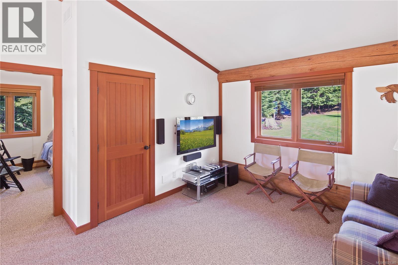 1 Stuart Island, Stuart Island