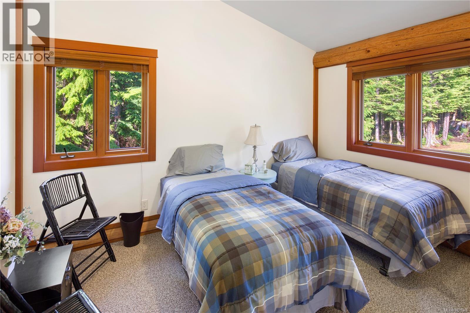 1 Stuart Island, Stuart Island