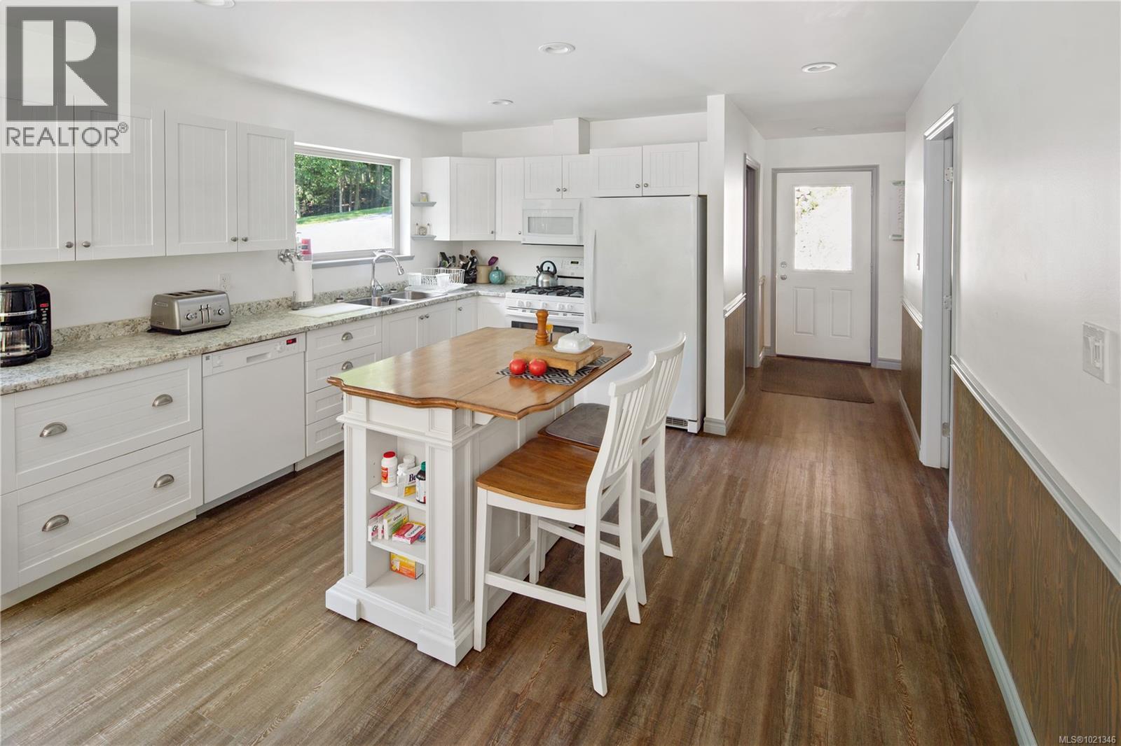 1 Stuart Island, Stuart Island