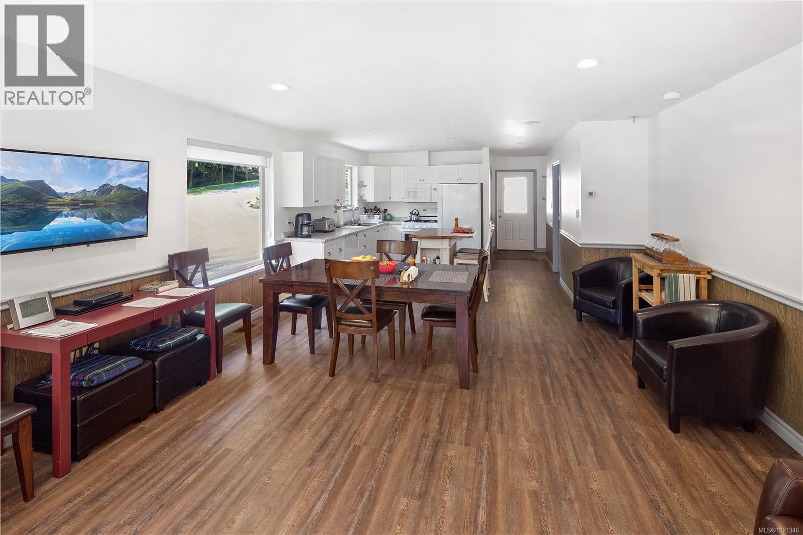 1 Stuart Island, Stuart Island