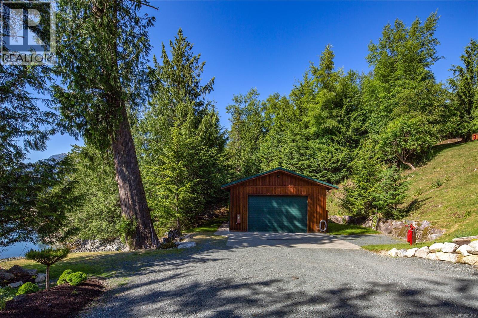 1 Stuart Island, Stuart Island