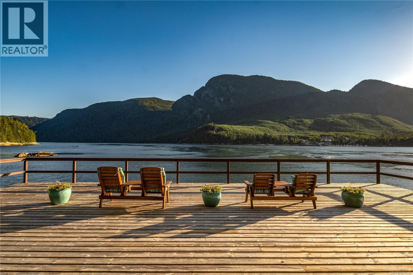 1 Stuart Island, Stuart Island