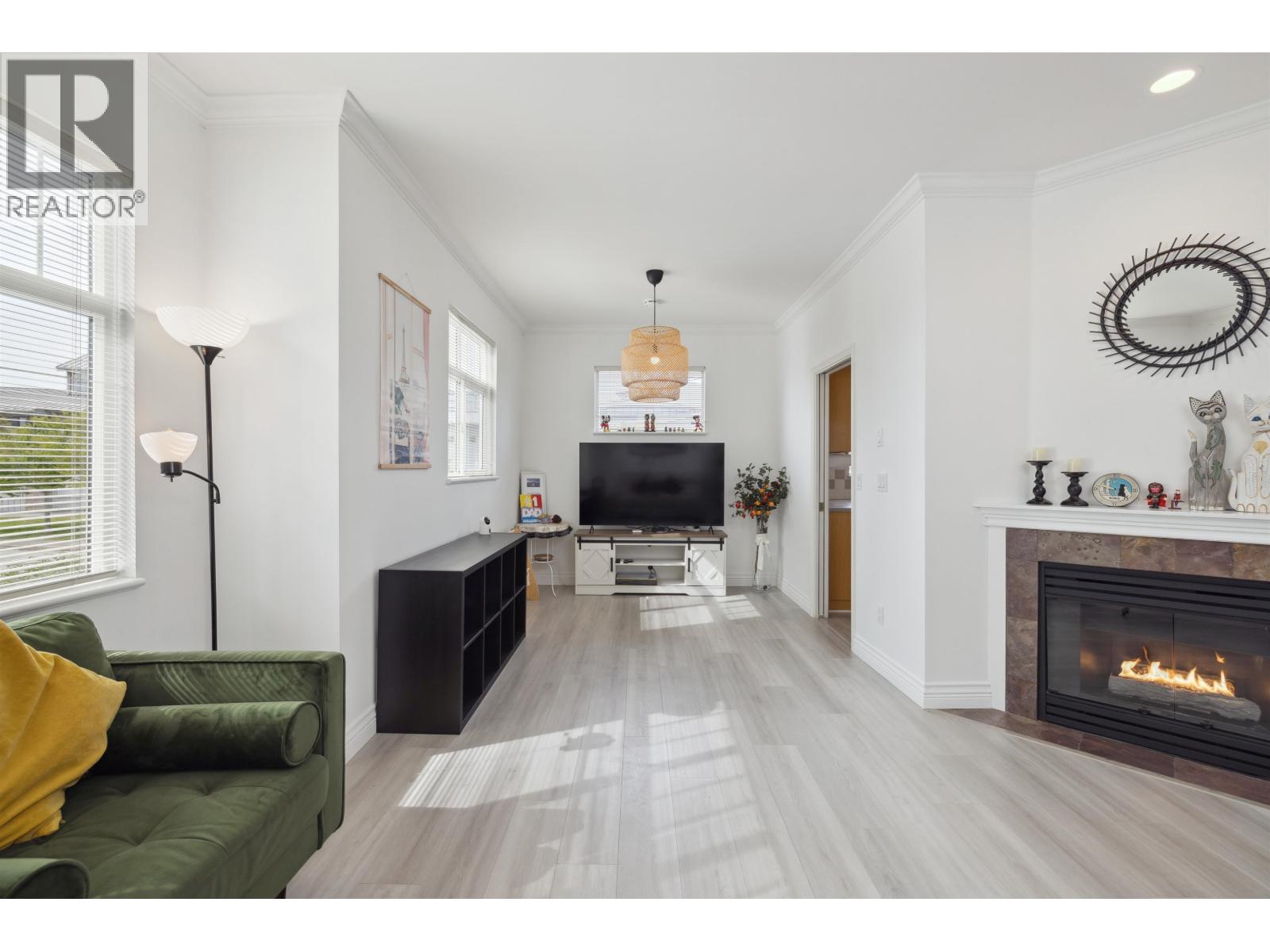 #12-4111 GARRY Street, Richmond