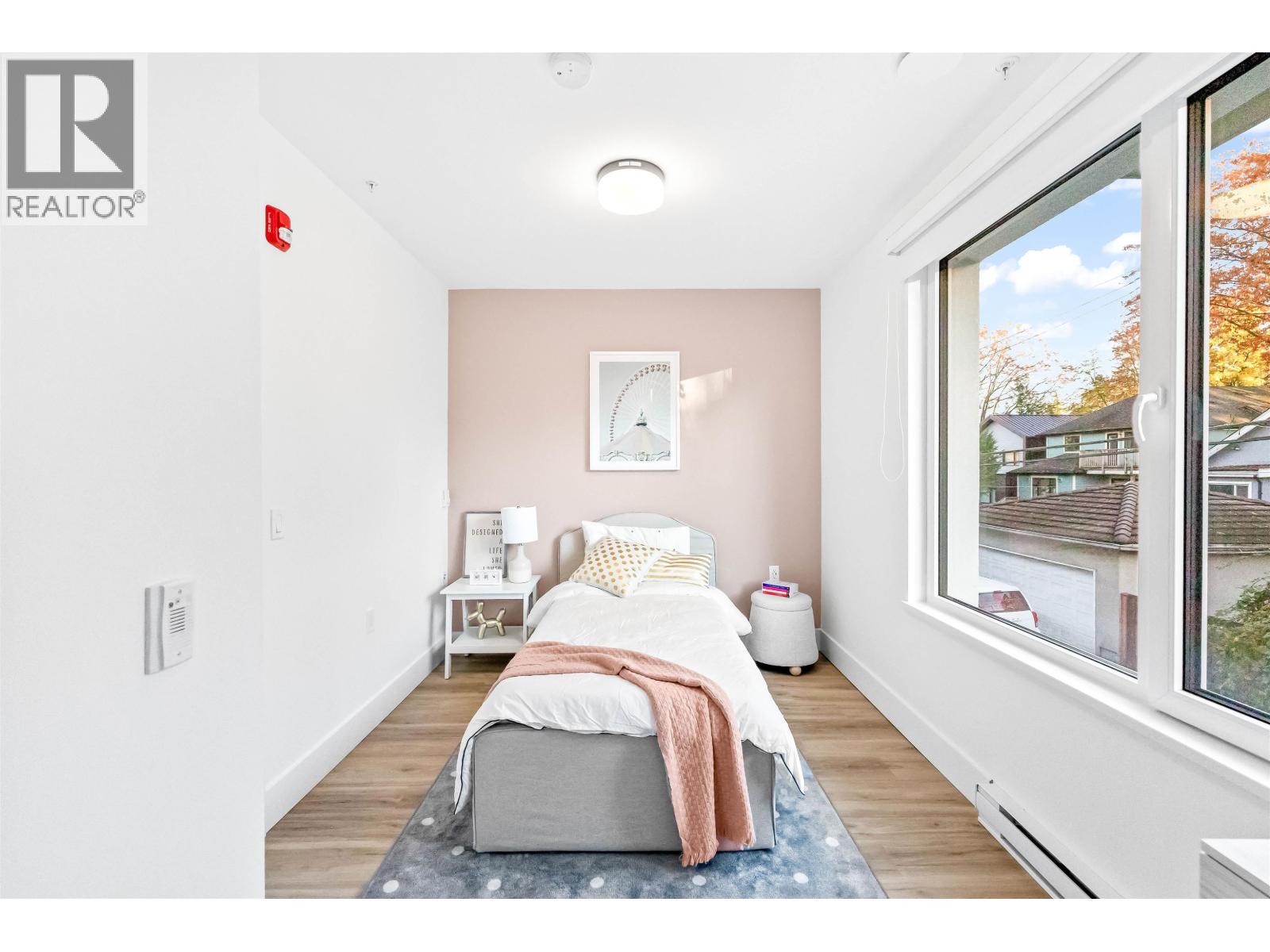 131 2250 E 1ST AVENUE, Vancouver