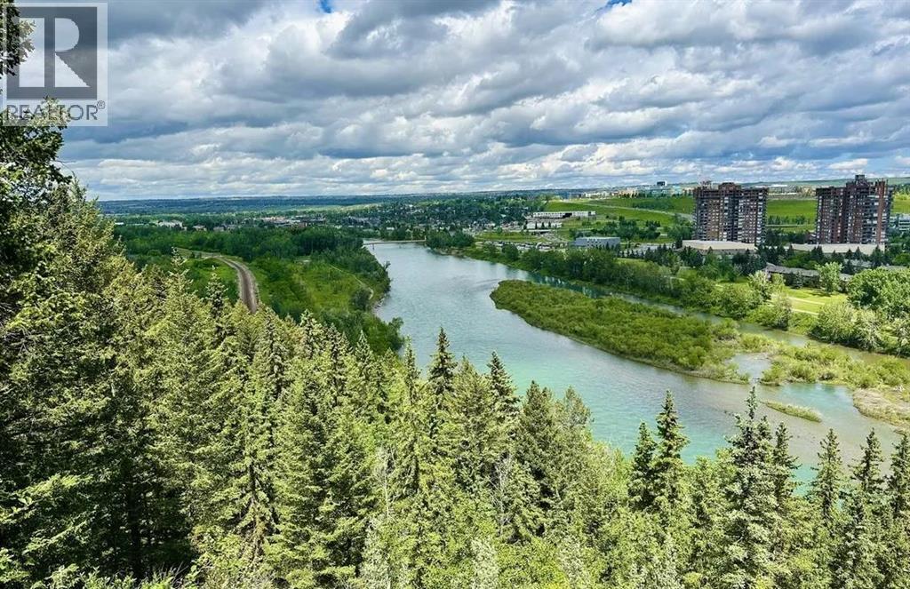 Single Family House for Sale in   Cedar Crescent SW Spruce Cliff Calgary 