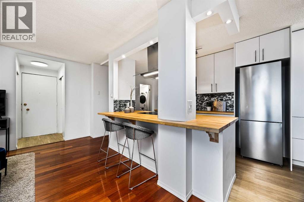 Single Family House for Sale in   Cedar Crescent SW Spruce Cliff Calgary 