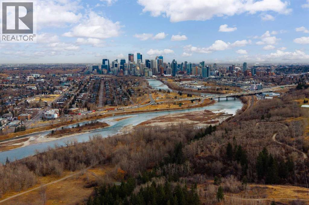 Single Family House for Sale in   Cedar Crescent SW Spruce Cliff Calgary 