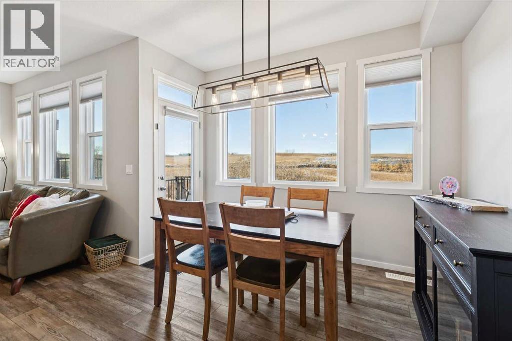 Single Family House for Sale in  Crestridge Bay SW Crestmont Calgary 