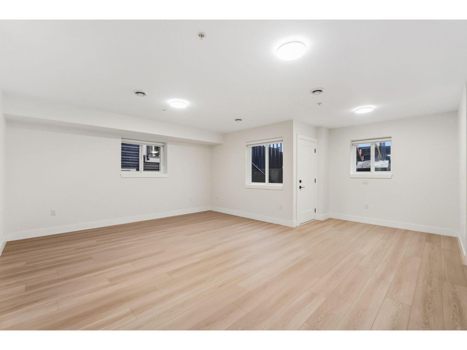 House in Mission - Image 26