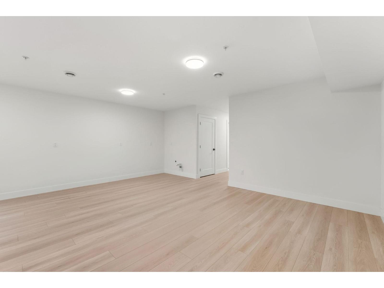 House in Mission - Image 12
