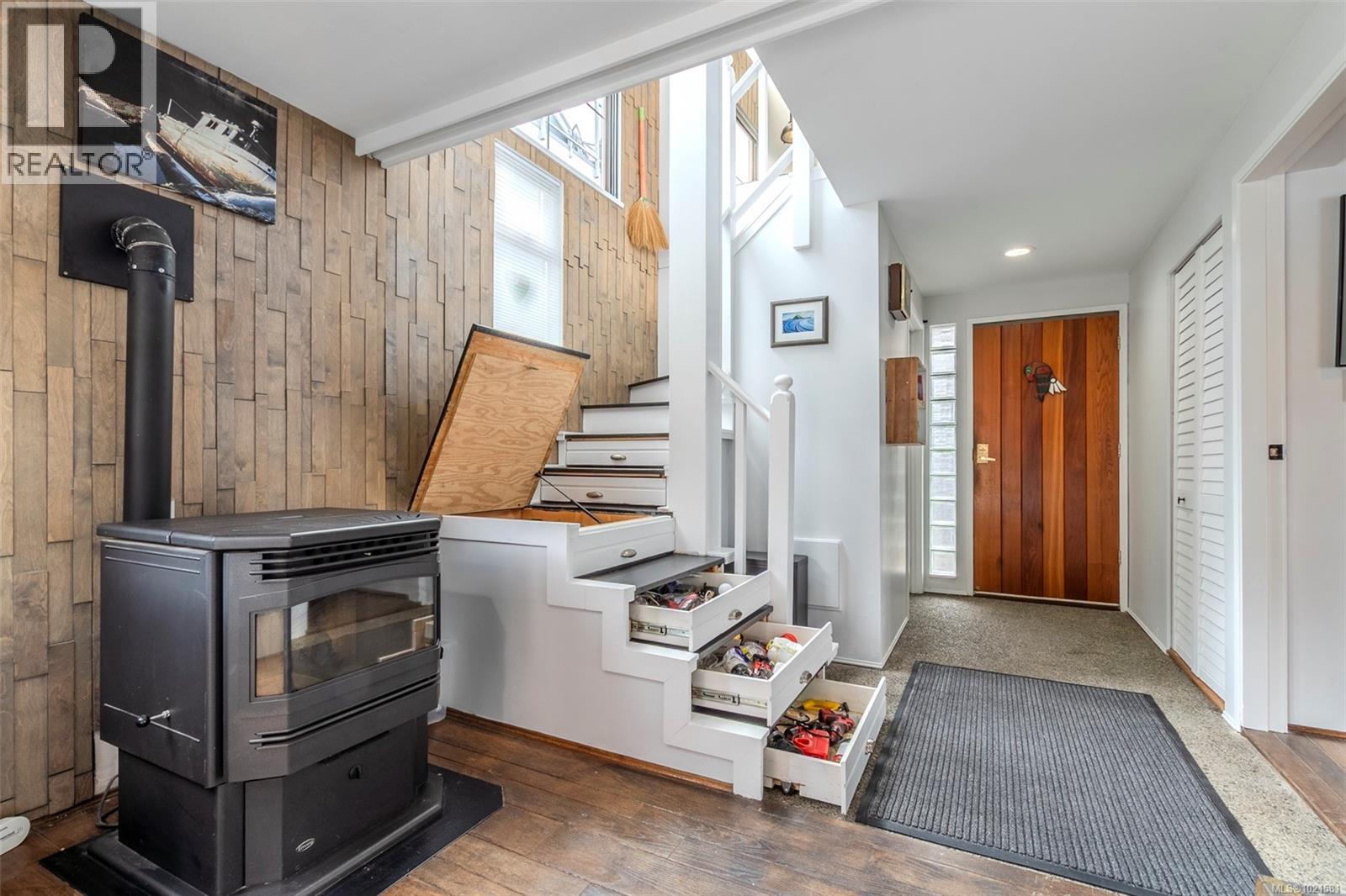 J17 6145 Genoa Bay Rd, Duncan