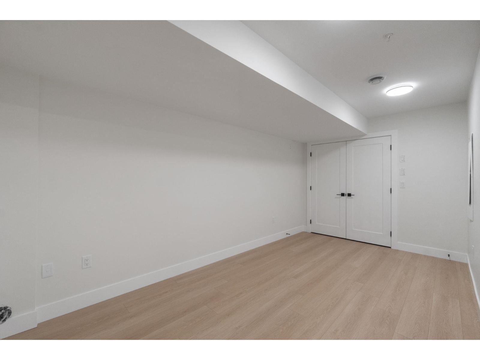 House in Mission - Image 20