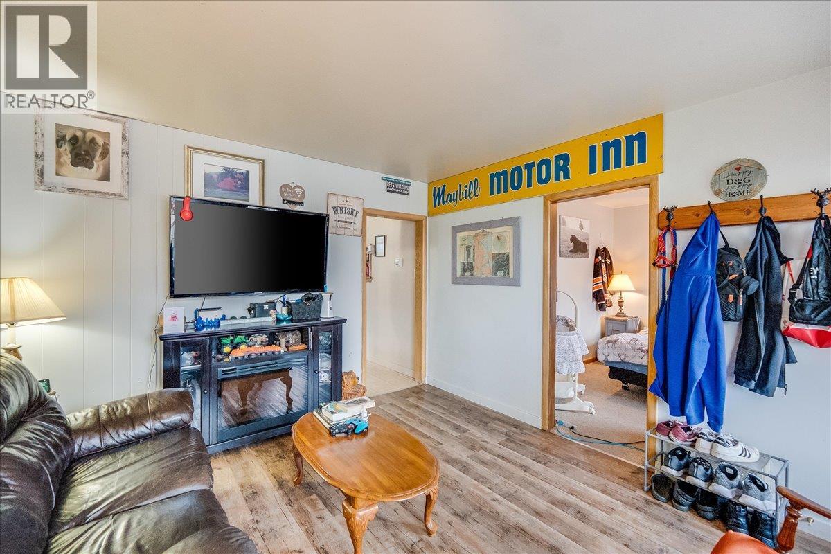 1570 THIRD Avenue, Trail