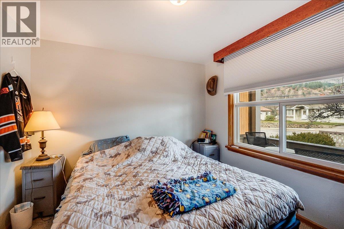 1570 THIRD Avenue, Trail