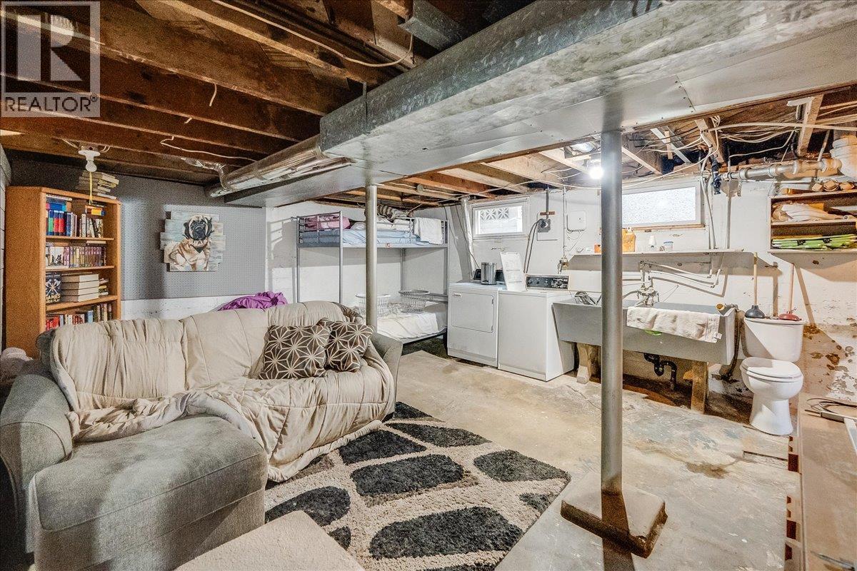 1570 THIRD Avenue, Trail