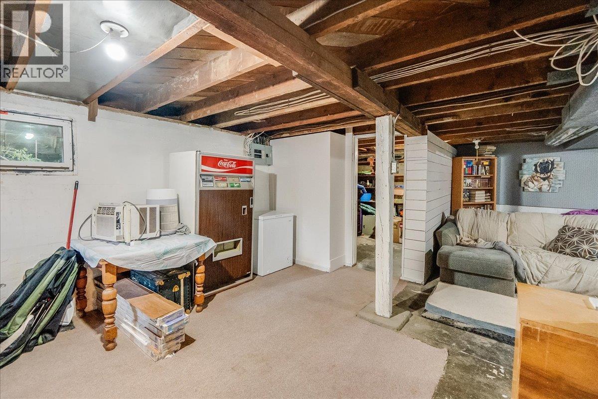 1570 THIRD Avenue, Trail