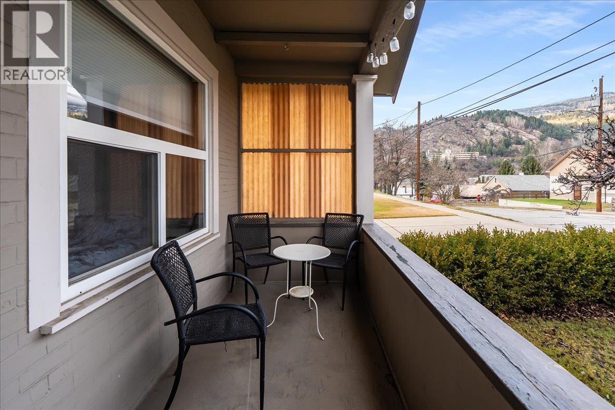 1570 THIRD Avenue, Trail