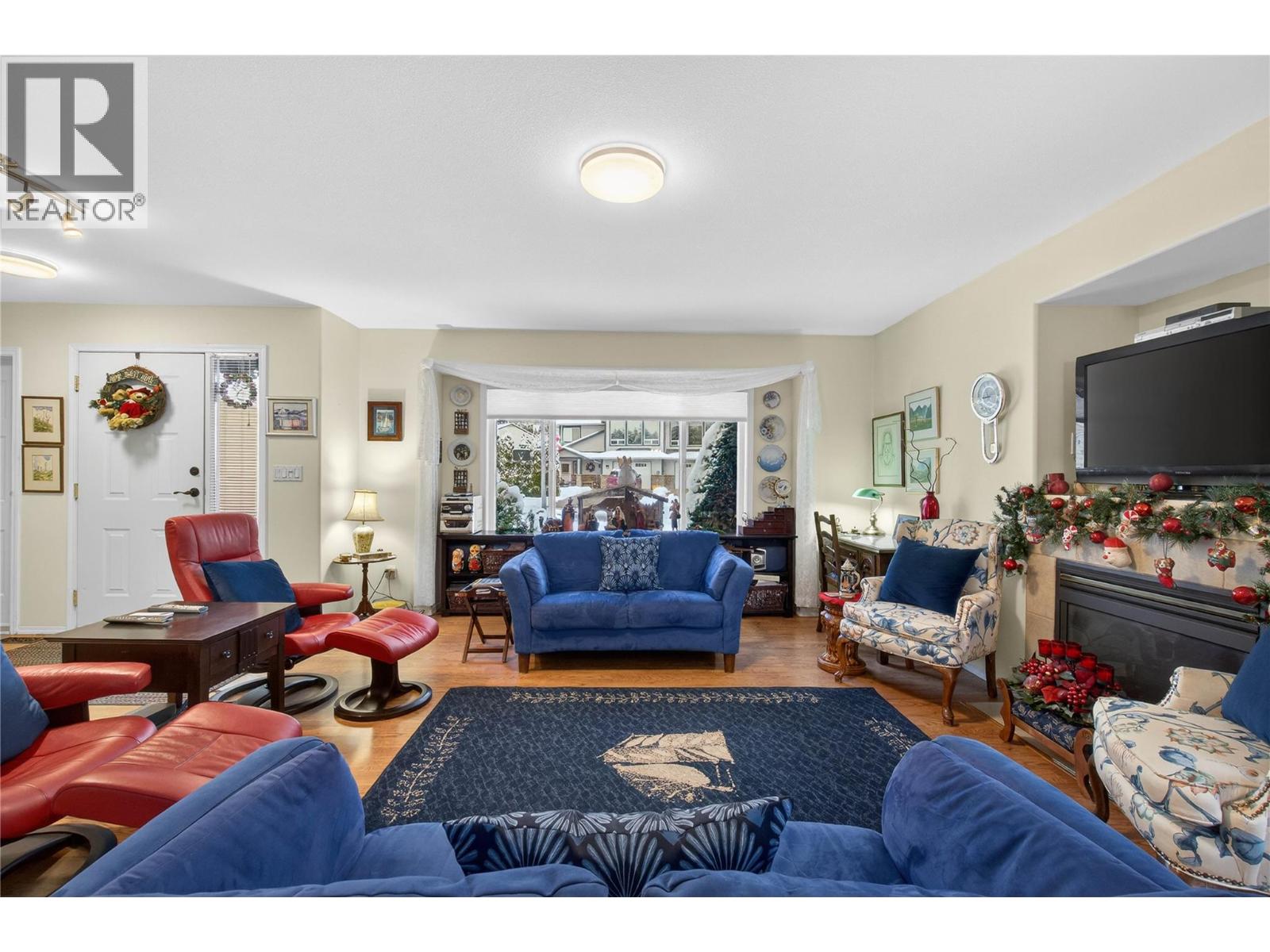 4 801 20th Street Northeast, Salmon Arm