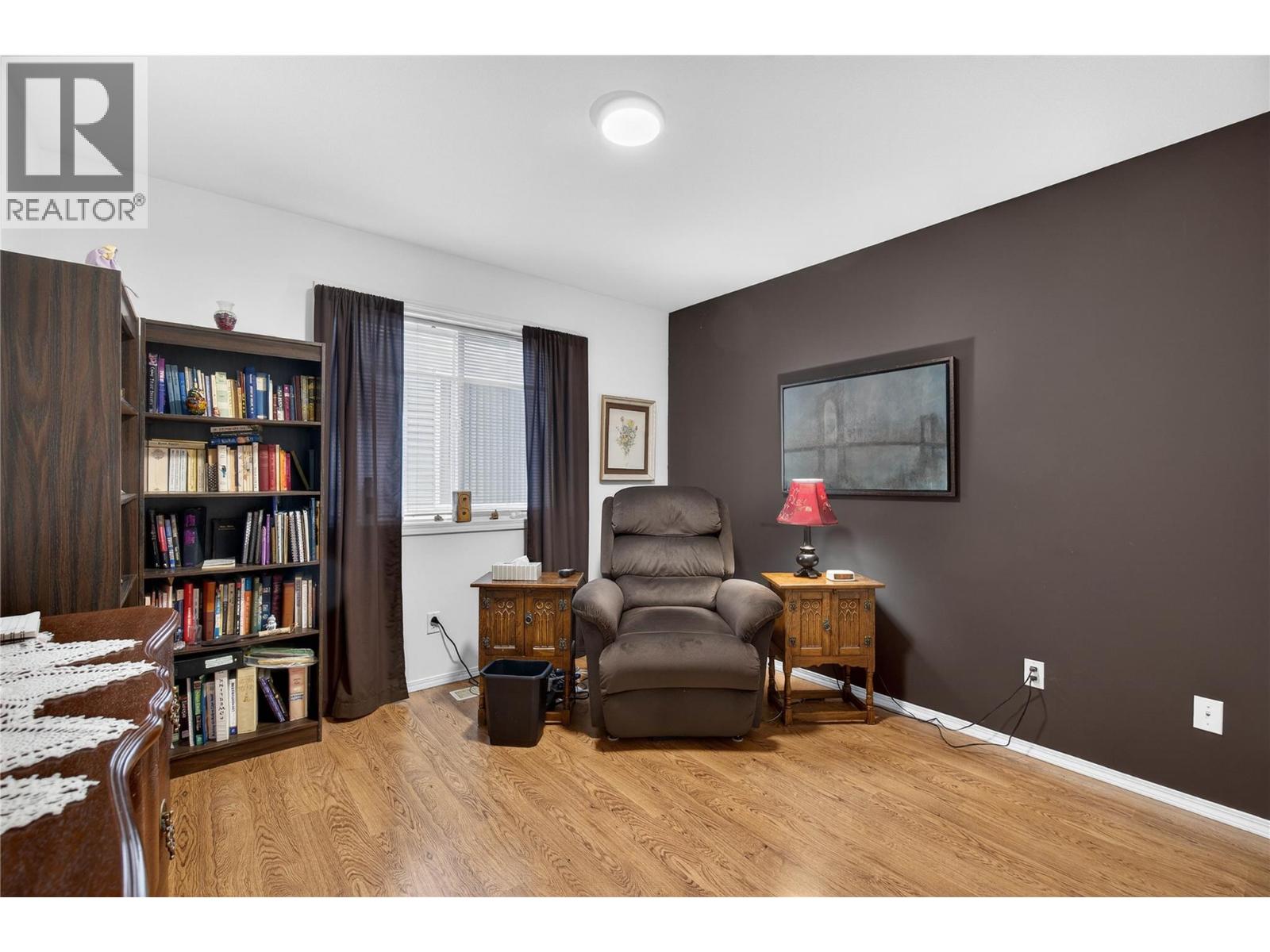 4 801 20th Street Northeast, Salmon Arm