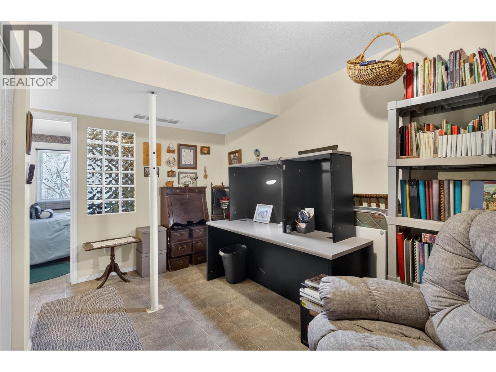 4 801 20th Street Northeast, Salmon Arm