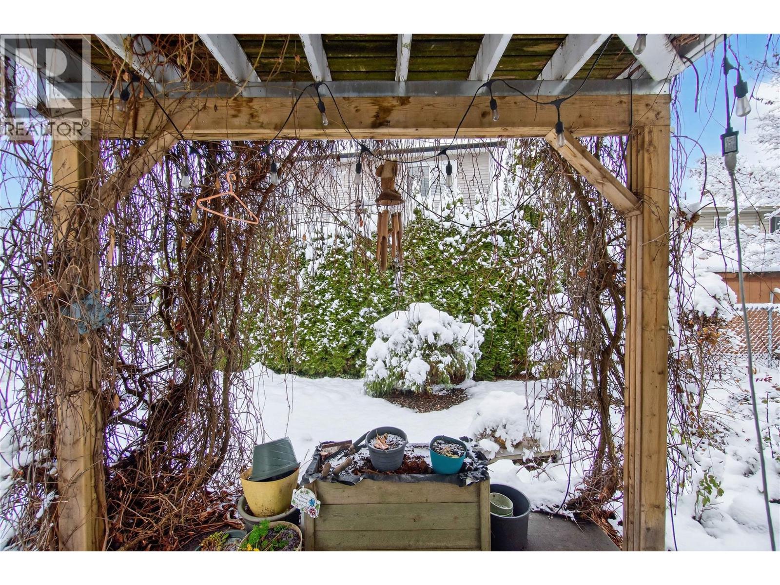 4 801 20th Street Northeast, Salmon Arm