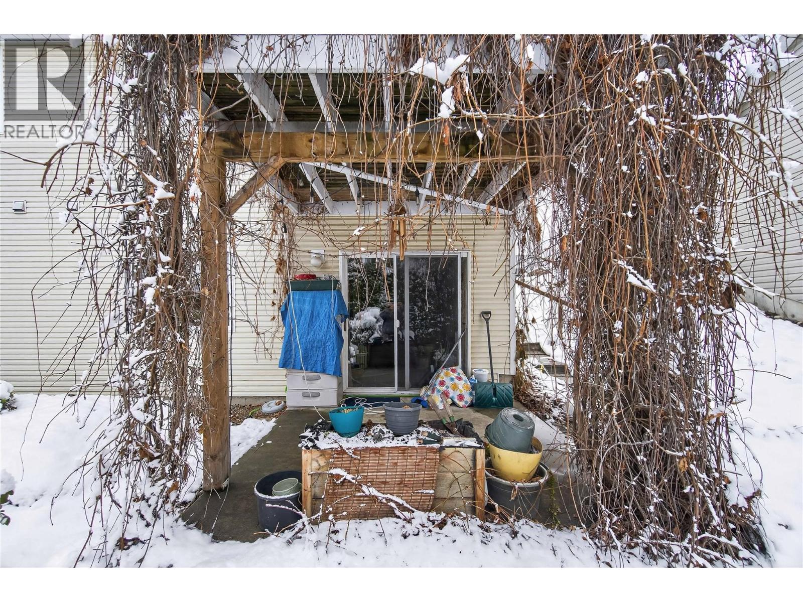 4 801 20th Street Northeast, Salmon Arm