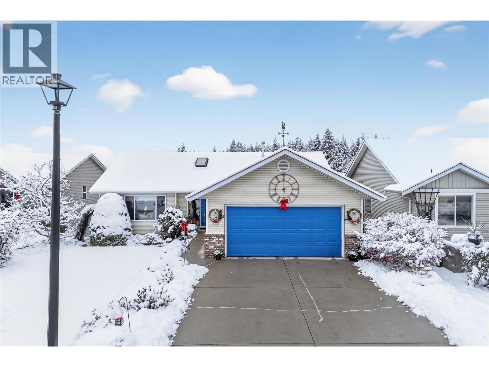 4 801 20th Street Northeast, Salmon Arm