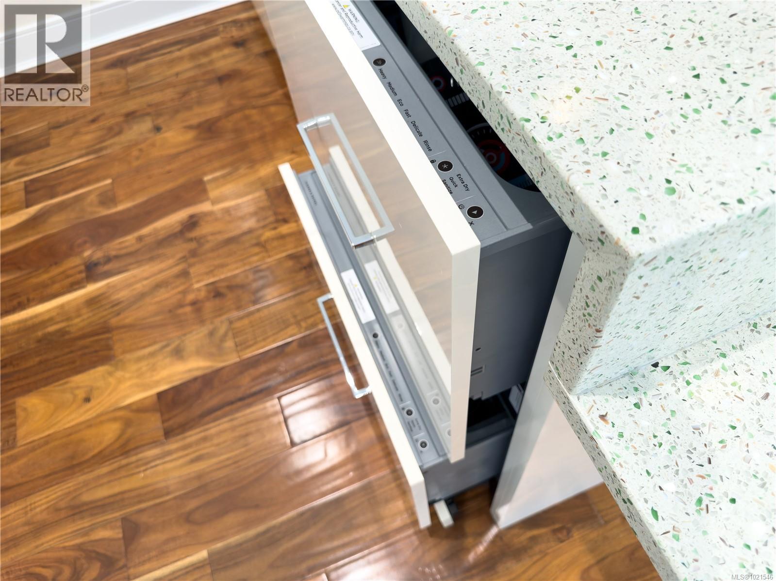 N312 1105 Pandora Ave, Victoria