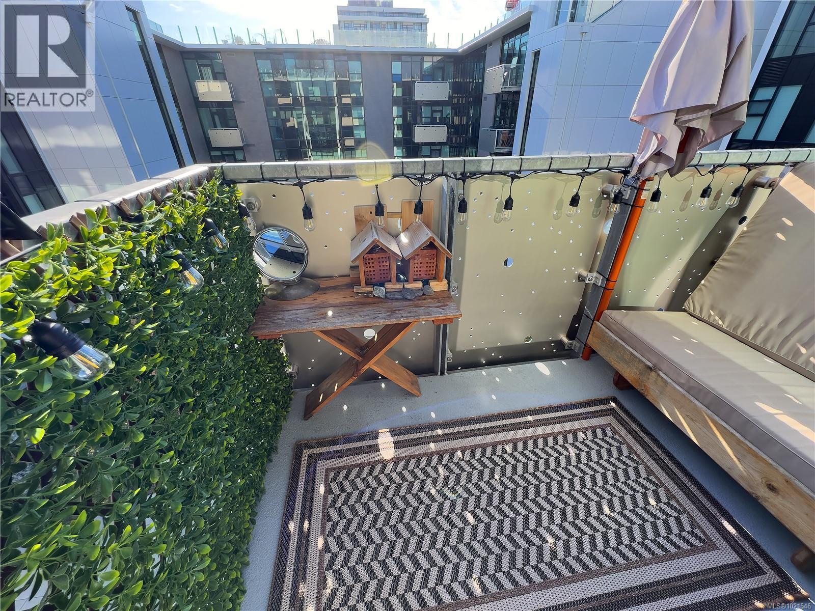 N312 1105 Pandora Ave, Victoria