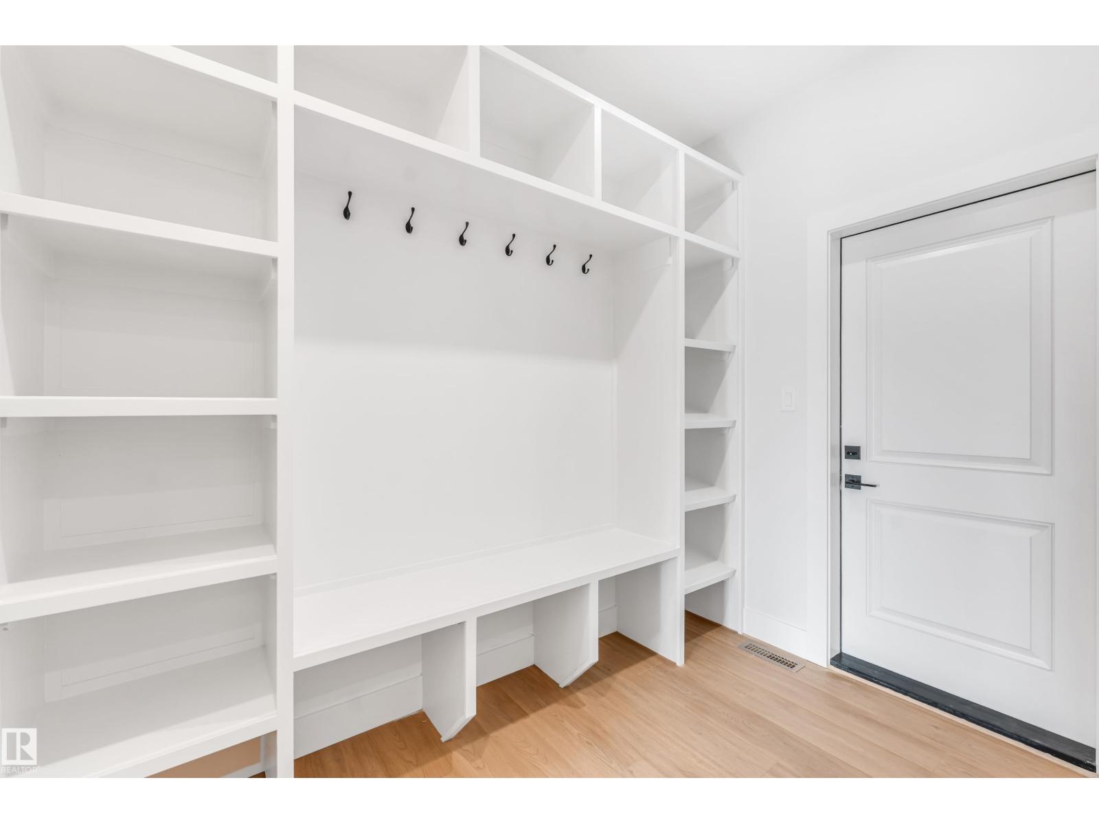 1 HORIZON LI, Spruce Grove