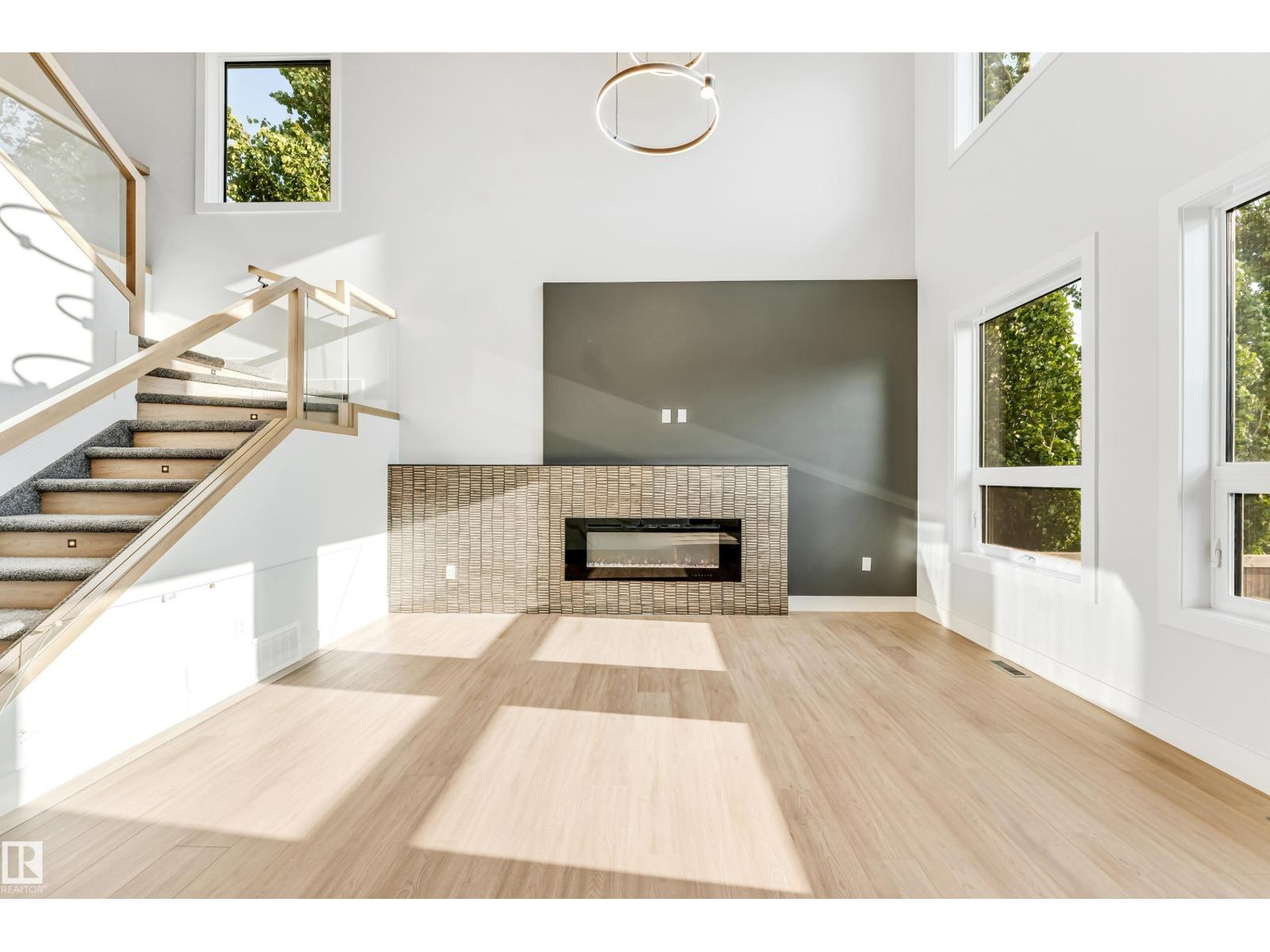 1 HORIZON LI, Spruce Grove