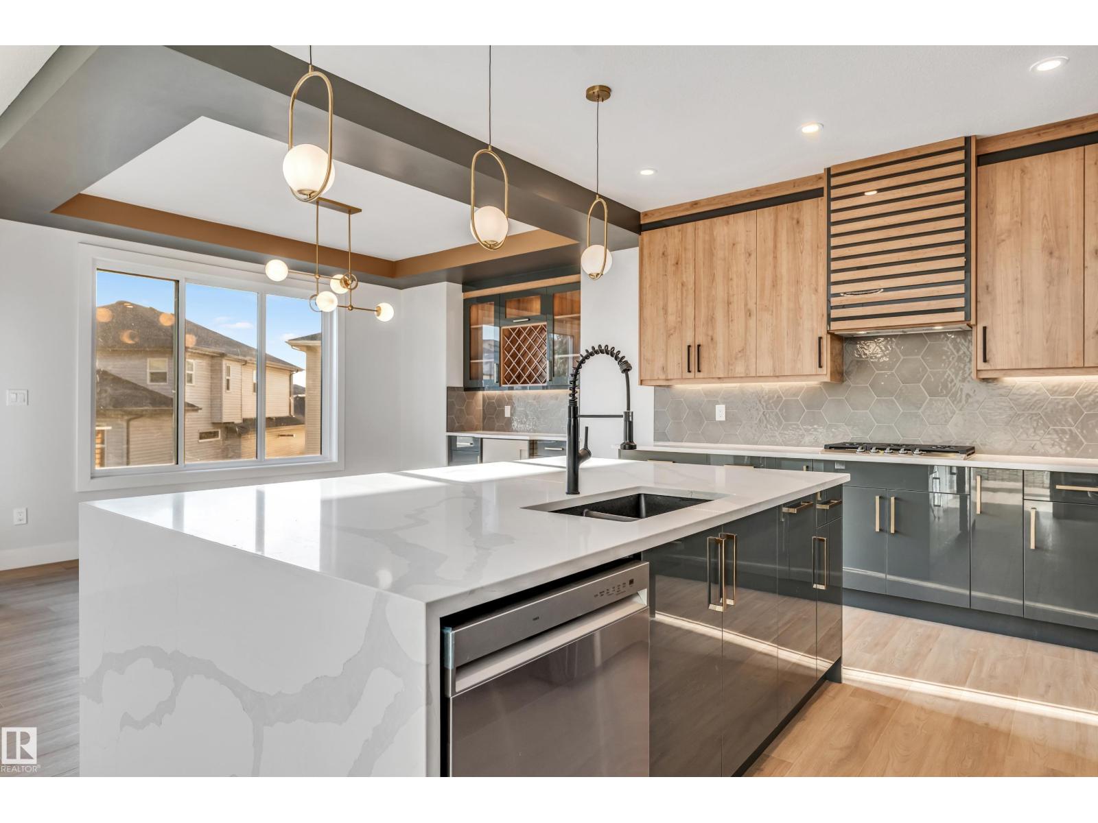 1 HORIZON LI, Spruce Grove