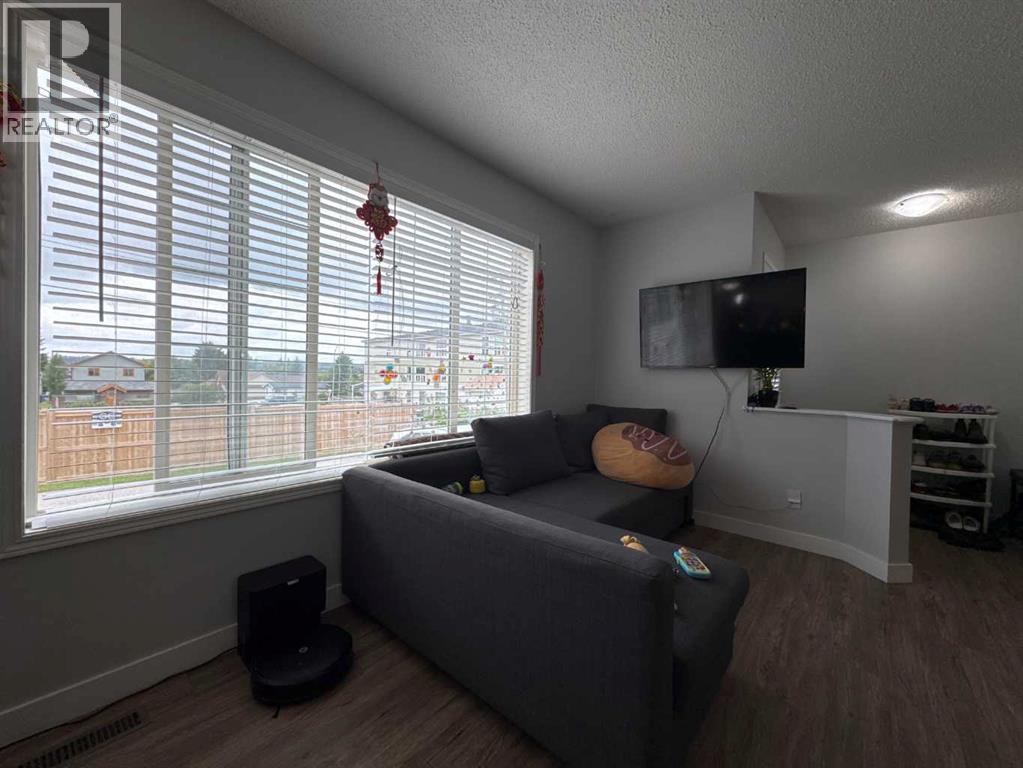 304 Ross Avenue, Cochrane