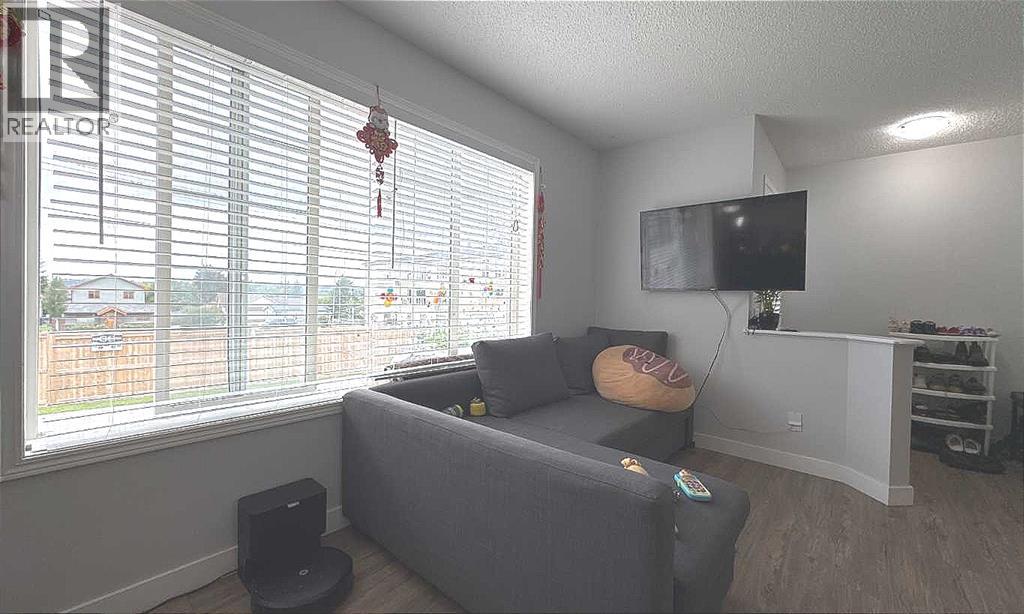 304 Ross Avenue, Cochrane