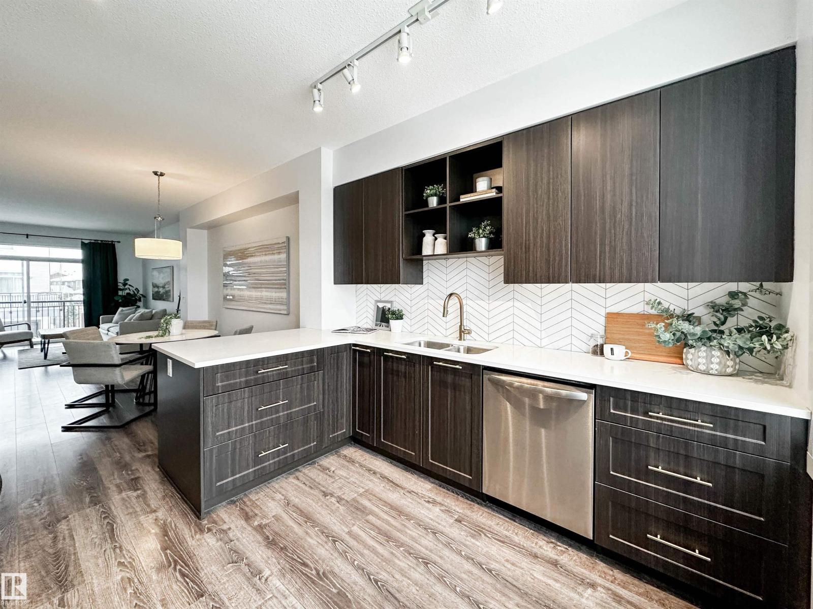 #14 100 Jensen BV, St. Albert