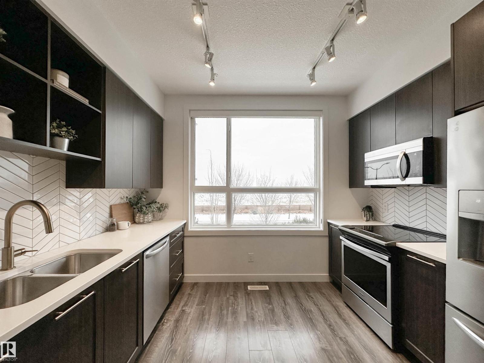 #14 100 Jensen BV, St. Albert