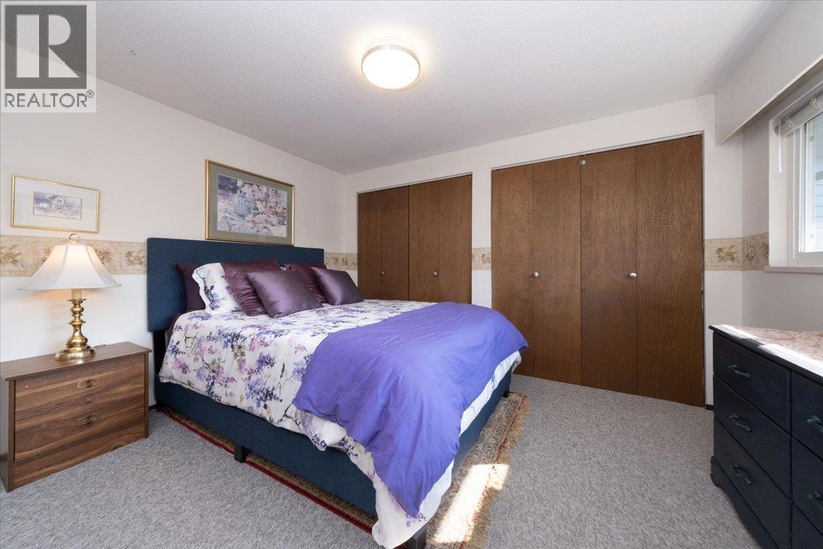 2864 BUSHNELL PLACE, North Vancouver