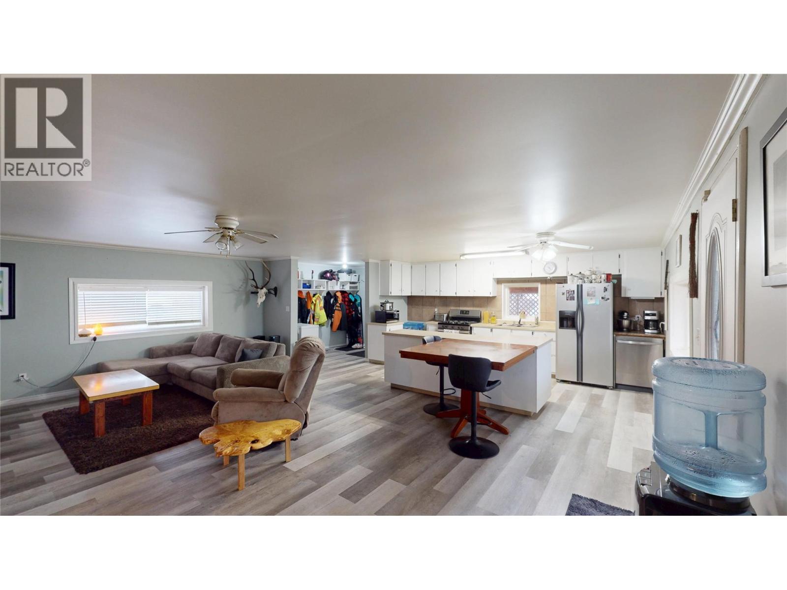 6016 Westall Subdivision, Chetwynd