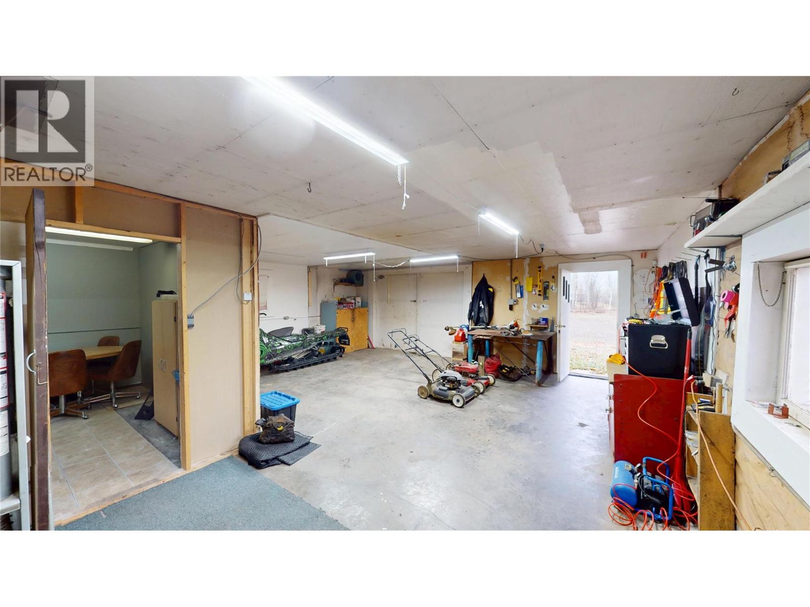 6016 Westall Subdivision, Chetwynd