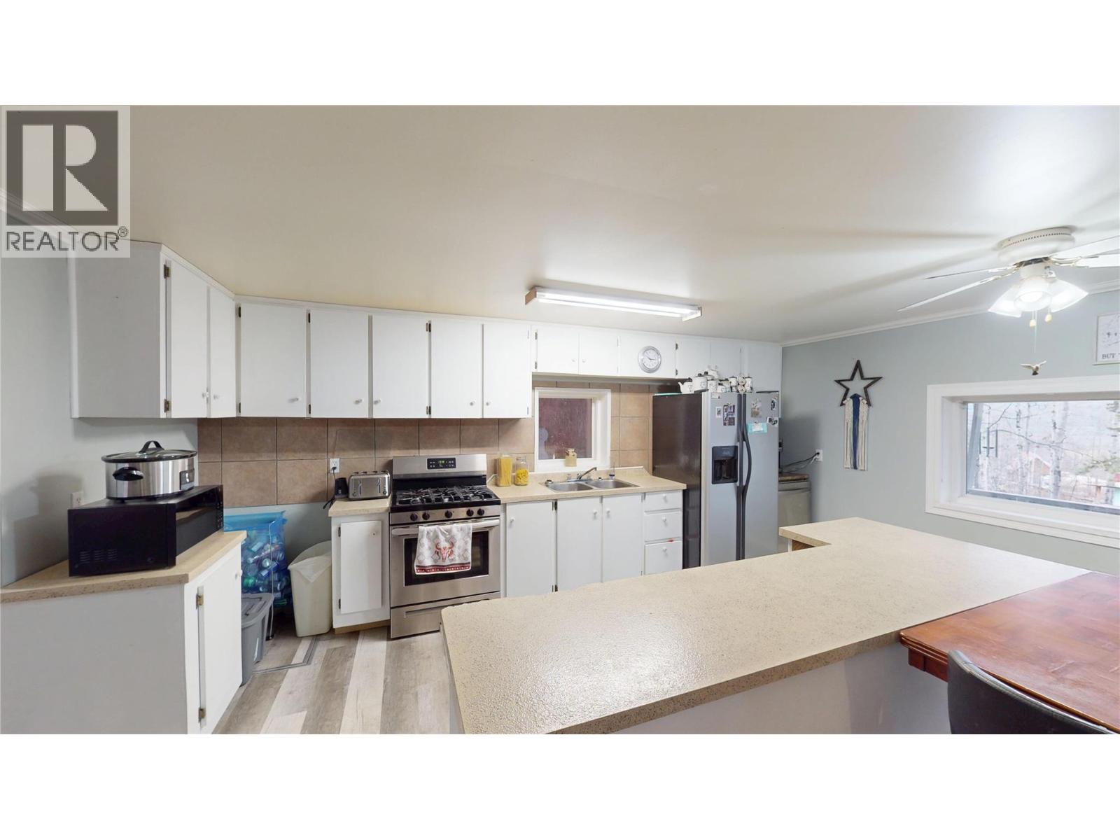 6016 Westall Subdivision, Chetwynd