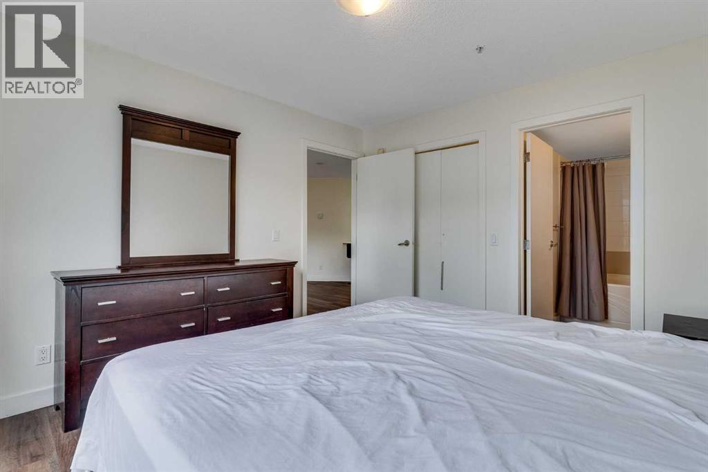 Single Family House for Sale in   Richard Court SW Lincoln Park Calgary 