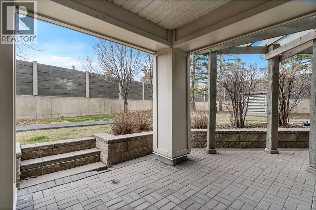 Single Family House for Sale in   Richard Court SW Lincoln Park Calgary 