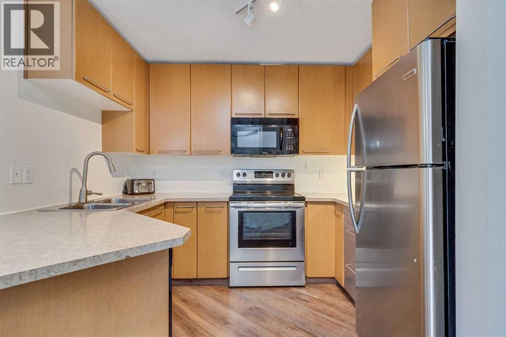 Single Family House for Sale in   Richard Court SW Lincoln Park Calgary 