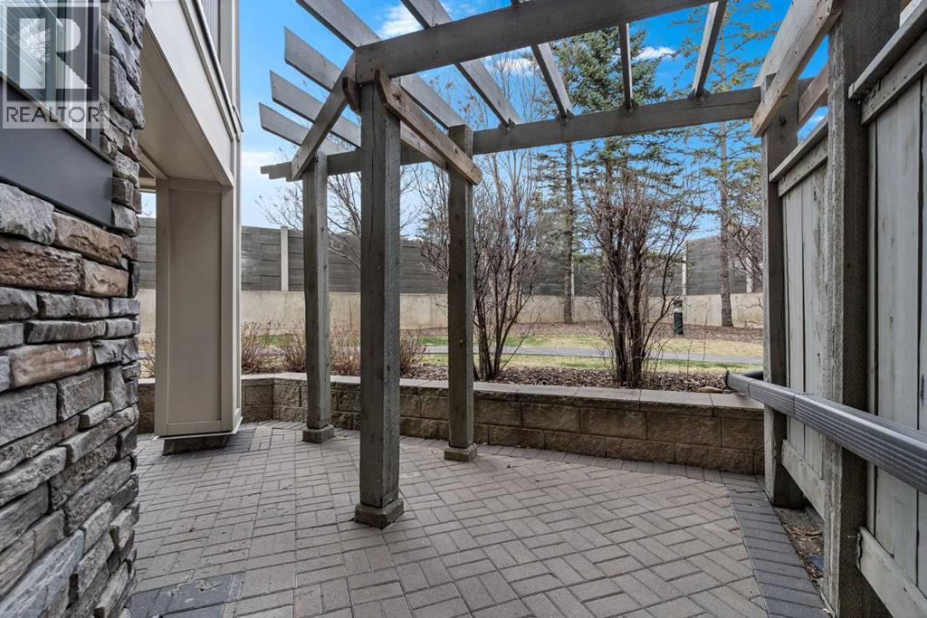 Single Family House for Sale in   Richard Court SW Lincoln Park Calgary 